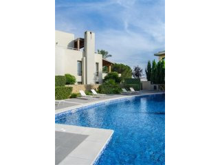 2 Bedroom Ground Floor Apartment