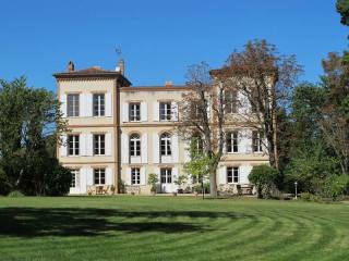 Wonderful Chateau Of About 500m2 In A..