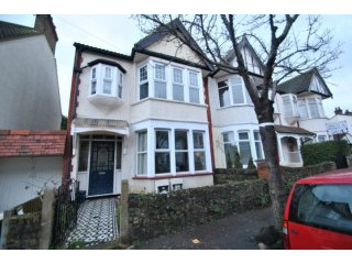 GF 6 WESTMINSTER DRIVE WESTCLIFF ON SEA..