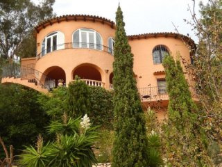 5 Bedrooms - Villa - Alicante - For Sale