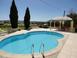 Beautiful property including 2 bed..