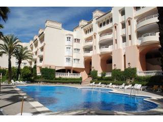 APARTMENT FOR SALE IN CALAHONDA