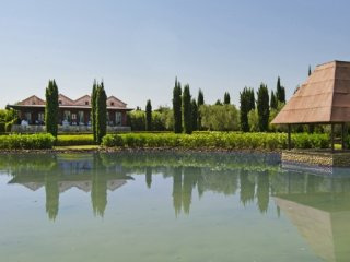 Luxury Estate With Absolute Privacy In..