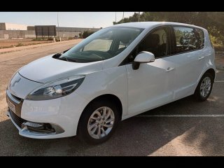 Renault Scenic 1.5 DCi