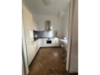 Centar-67m2,2s+db adaptiran ,lift ,drugi kat