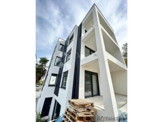 NOVOGRADNJA TROGIR 100M2