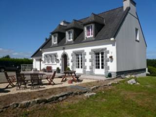 4 Bed Detached House & Guest Gite