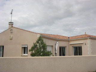 3 bedroom house in Saujon, about 20..