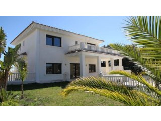 4 Bedrooms - Villas - Malaga - For Sale