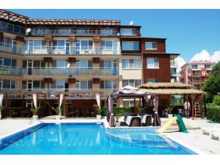 Apartments in Nessebar, 100 m to the sea