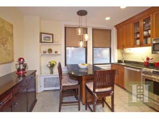 2 bedroom Apartment For Sale: 345 WEST..