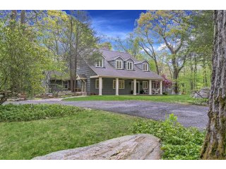 4 bedroom House For Sale: 29 E..