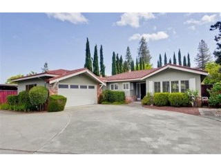 exceptional opportunity in North Los..