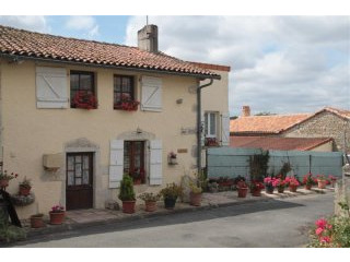 Pretty Stone Cottage With Independent..