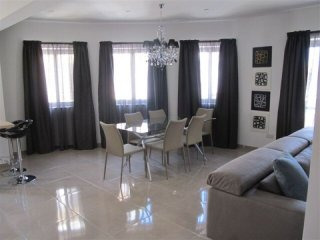 Flat, Luxurious Finish