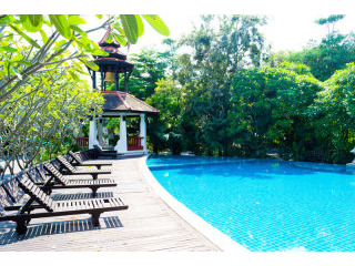 Nagawari: 3 bedroom Bali style designer..