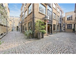 Printing House Yard E2