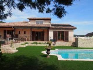 Traditionally Built Villa with Pool