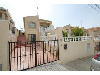 2 Bedrooms - Villa - Alicante - For Sale
