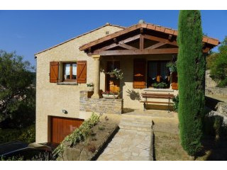 3 Bedroom Character Villa With Garden..