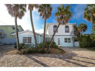 5 bedroom House For Sale: 201 73rd St..