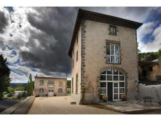 6 bedroom House For Sale: 63112 BLANZAT