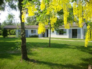 Tidy Villa In Large Attractive Parkland