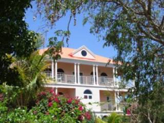 Tortola Virgin Islands, British 3..
