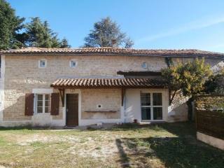 6 bedroomed renovated stone house with..