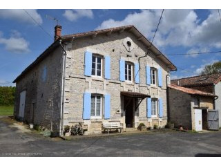 3 Bedroom Country House Close to..