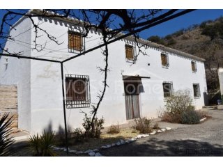 NEW & EXCLUSIVE LISTING TO VOSS HOMES - A impressive 2..