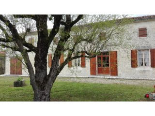 2 Bedroom Stone House With Garden And..