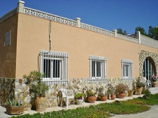 3 BED DETACHED VILLA WITH PRIVATE POOL