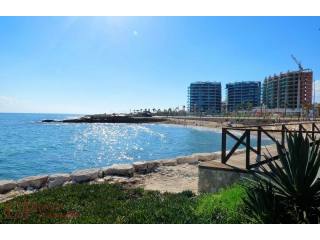 LARGE 3 BEDROOM PENTHOUSE APARTMENT IN..
