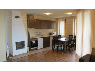 Stylishly Furnished Apartment Near The..