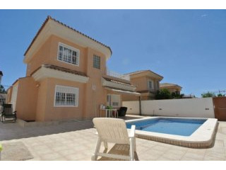 3 Bedrooms - Villa - Alicante - For Sale