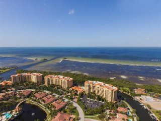 3 bedroom Town House For Sale: 3333..