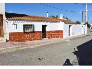 ABSOLUTE BARGAIN......A semi detached (but totally private)..