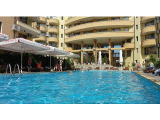 Apartment with 2 Bedrooms 2 bathrooms..