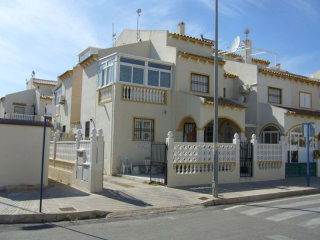 4/5 Bedroom Quad For Sale In Playa..