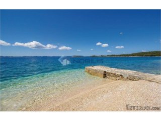 Pašman, Ždrelac - kuća katnica 200 m2 i bungalov