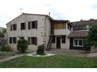 Villa To Refresh Limoux Town Centre