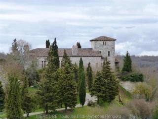 4 bedroom Castle For Sale: 46000 LOT