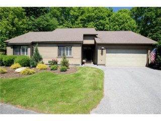 2 bedroom House For Sale: 728 Heritage..