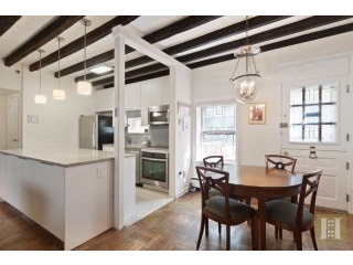4 bedroom Town House For Sale: RAREST..