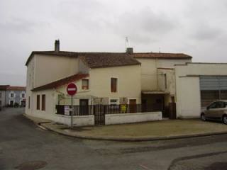 Large House With Garage