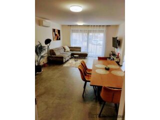 Moderna novogradnja 500 m od mora!