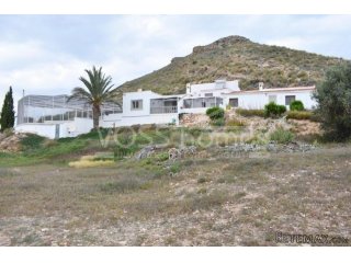 EXCLUSIVE TO VOSS HOMES - Recently improved country house..