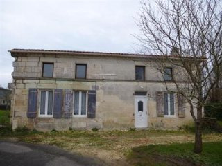5 Bedrooms - House - Poitou-Charentes..