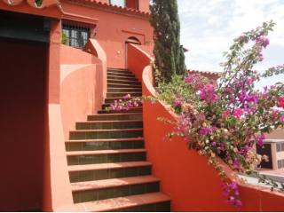 APARTMENT FOR SALE IN CALAHONDA